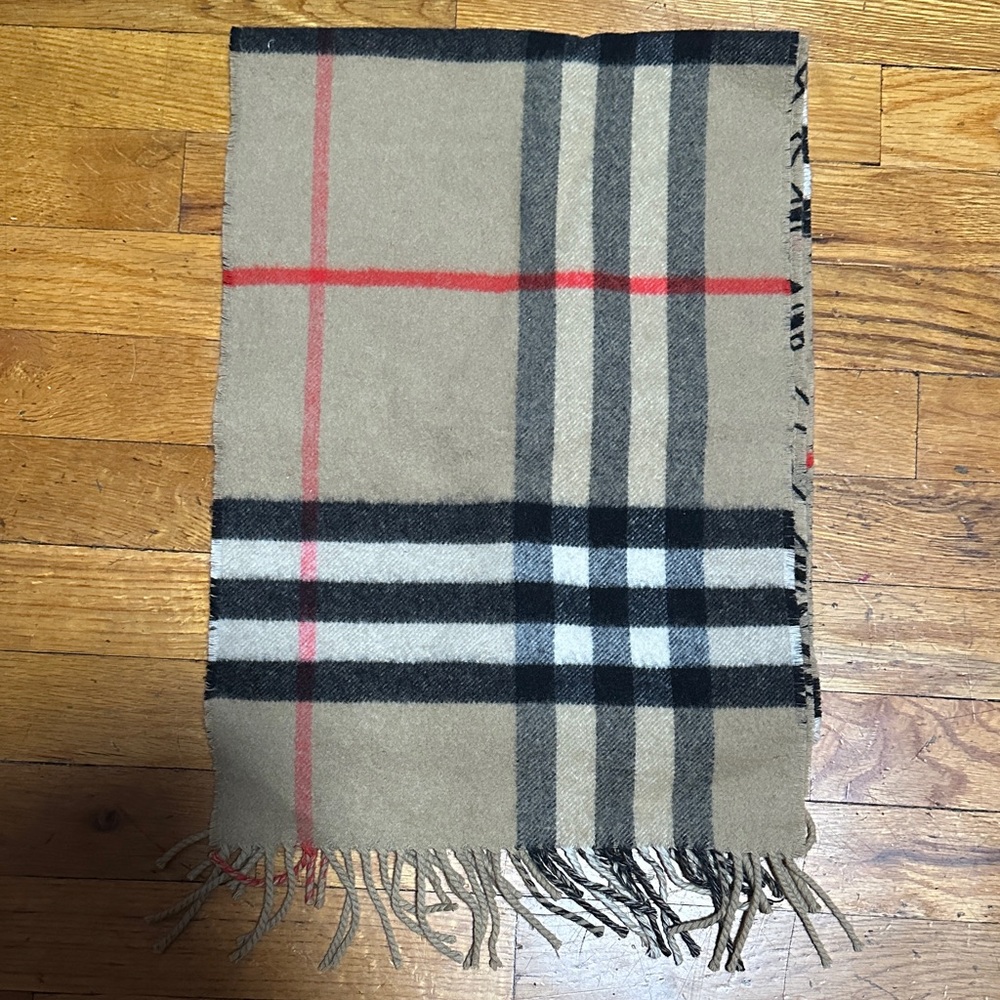 Burberry Beige Checkered Scarf Like New!!!